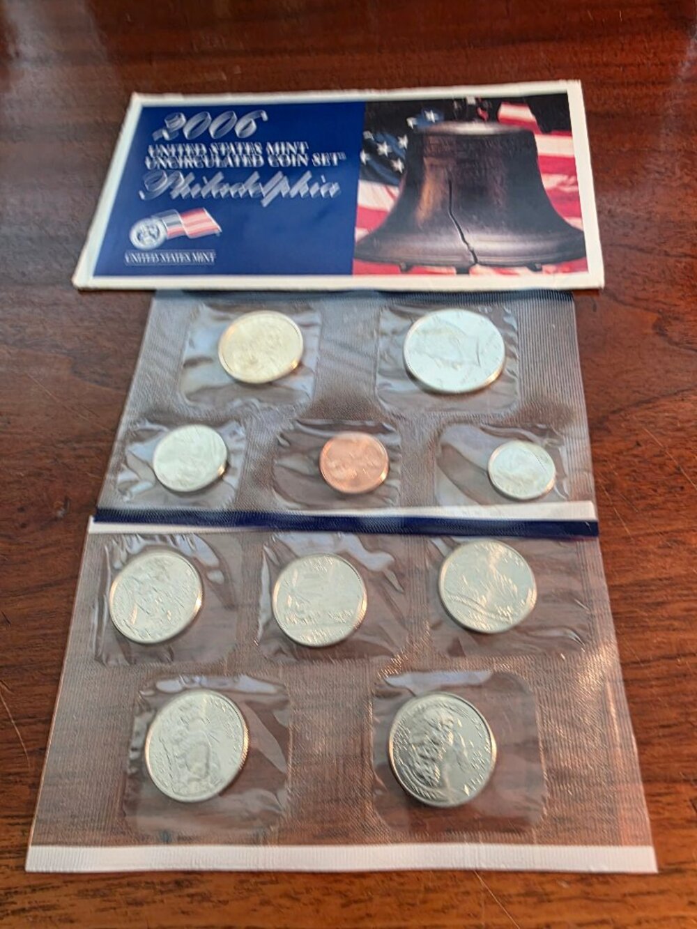 2006 UNITED STATES MINT UNCIRCULATED COIN SET PHILADELPHIA MINT
